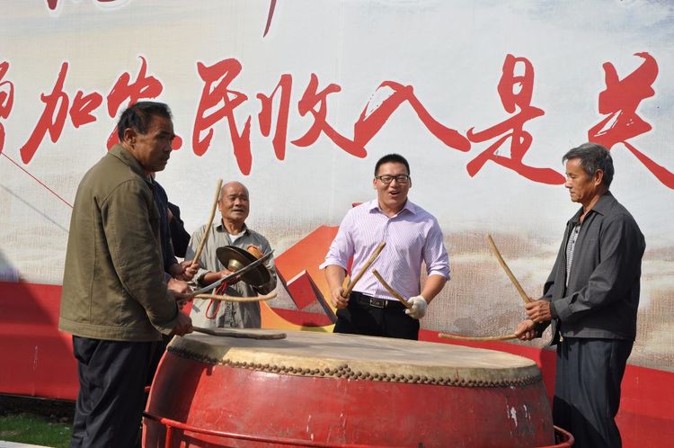 “龙山味道”贡米丰收节开幕啦